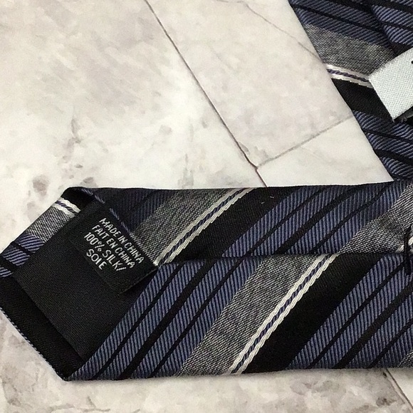 DKNY Silk Stripe tie in blue grey black Necktie - Picture 3 of 3